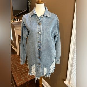 Denim jacket. Never worn size S.